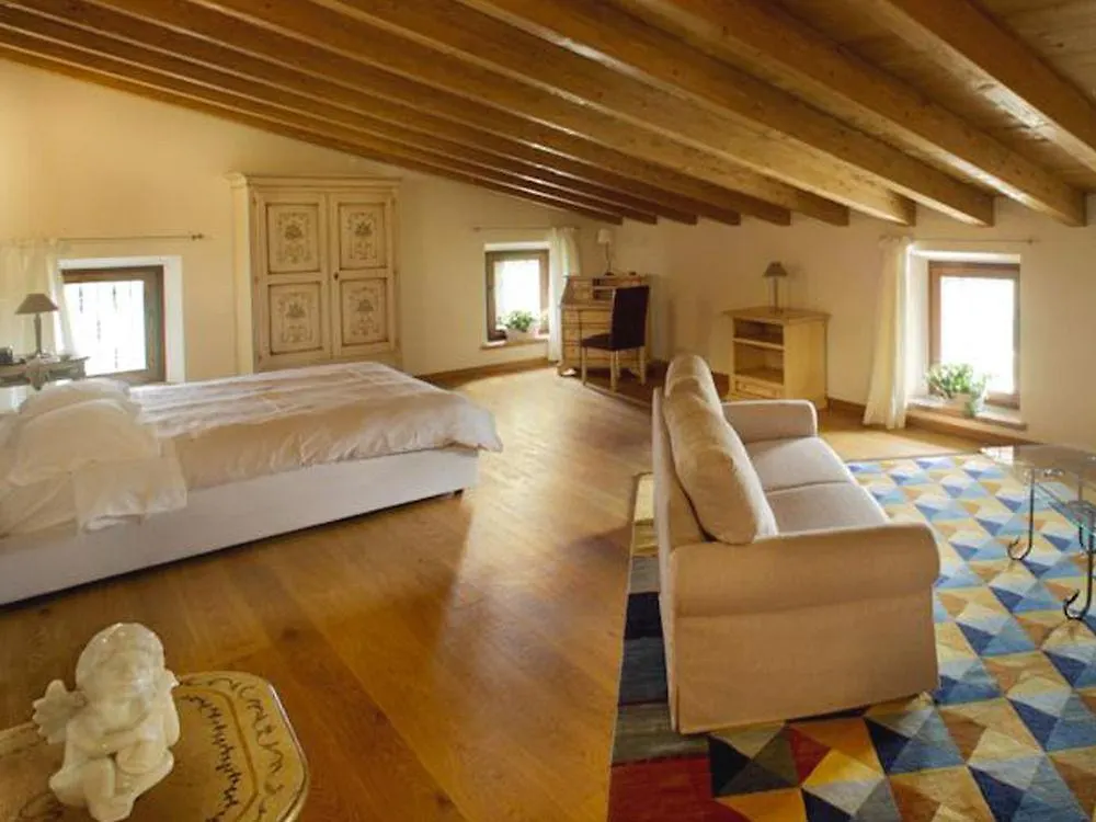 La Fonte Degli Dei (Adults Only) 0*, Negrar